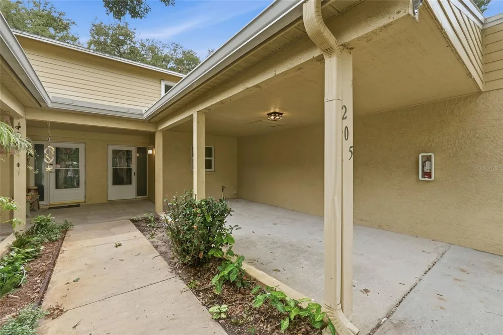 205 SOMERSET LANE Palm Harbor, FL 34684