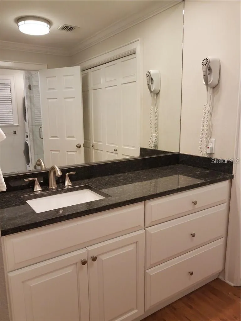 51 MAC EWEN DRIVE #8 Osprey, FL 34229