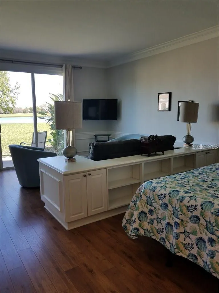 51 MAC EWEN DRIVE #8 Osprey, FL 34229
