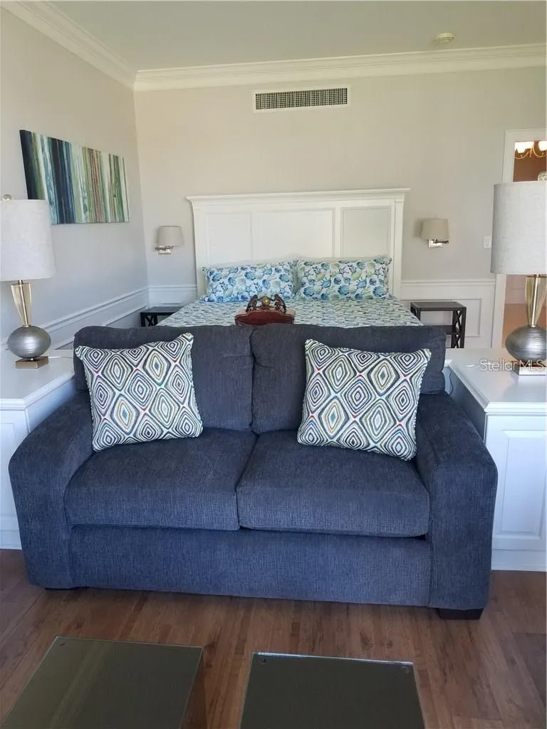 51 MAC EWEN DRIVE #8 Osprey, FL 34229