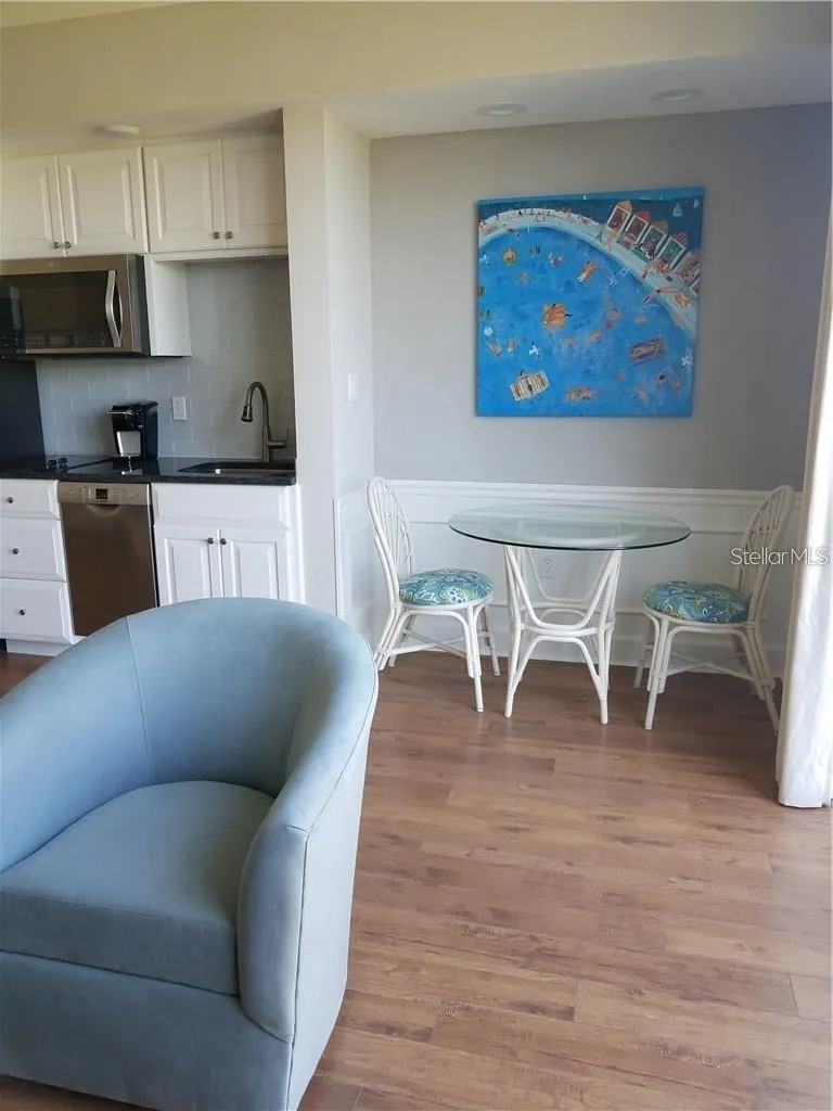51 MAC EWEN DRIVE #8 Osprey, FL 34229
