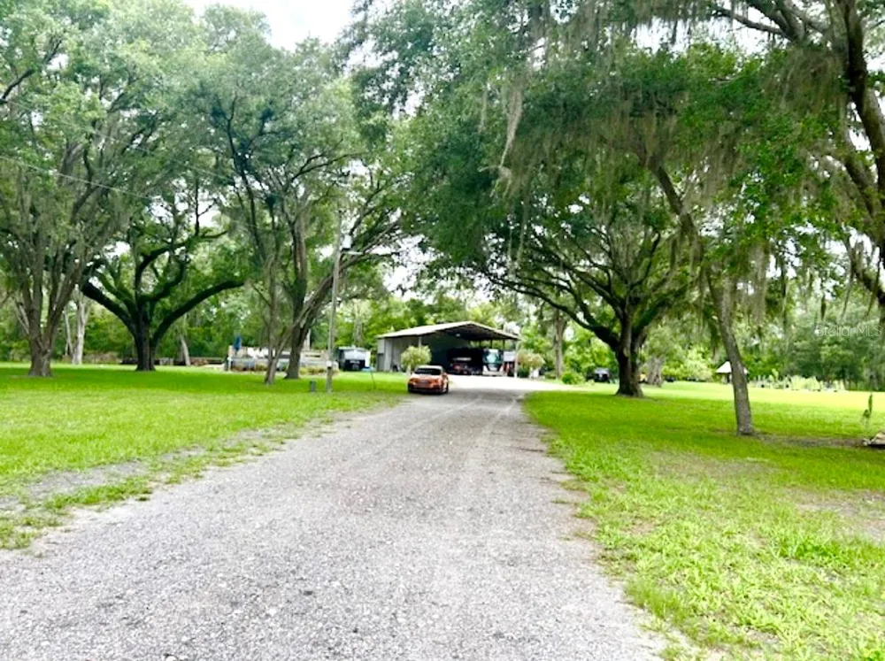 528 ASHLEY LANE Center Hill, FL 33514