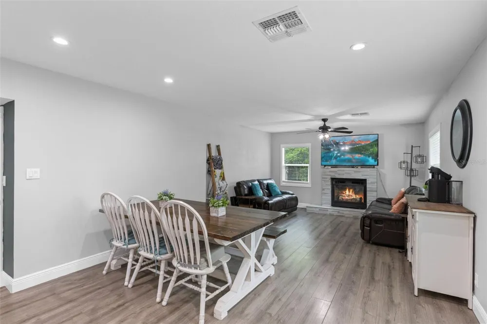 580 LAKEVIEW AVENUE Orange City, FL 32763