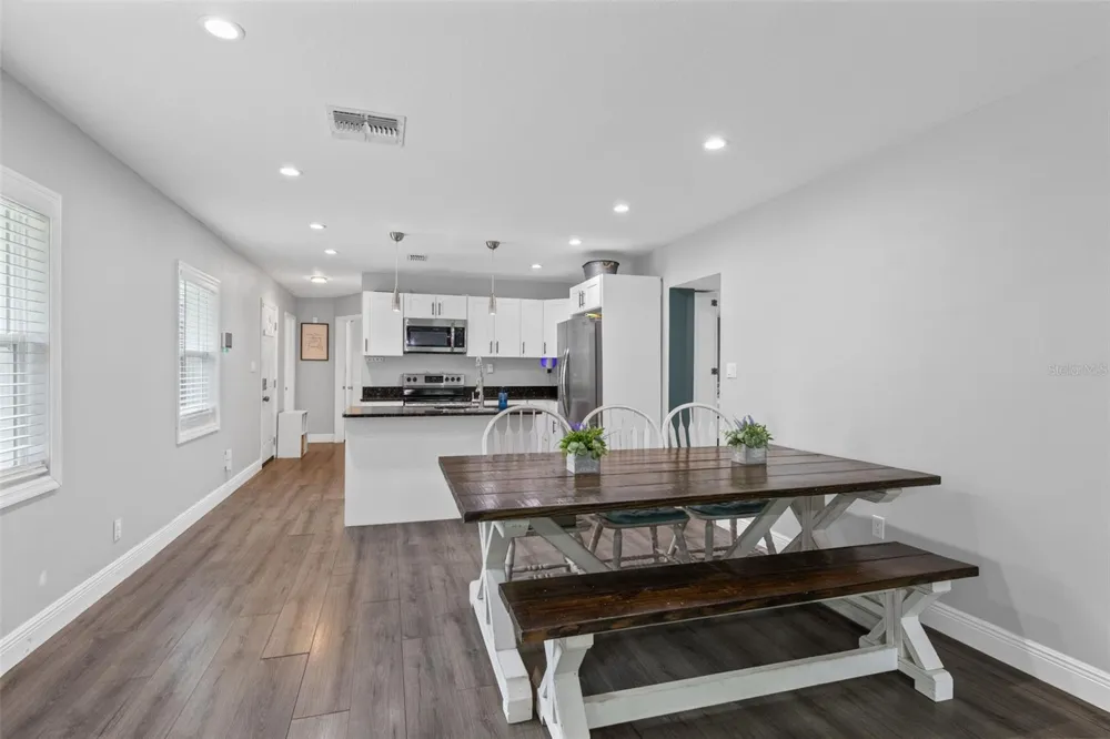 580 LAKEVIEW AVENUE Orange City, FL 32763