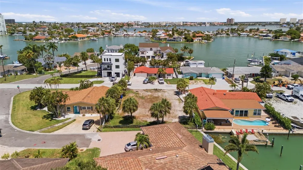 620 59TH AVENUE St Pete Beach, FL 33706