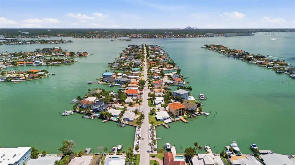 620 59TH AVENUE St Pete Beach, FL 33706