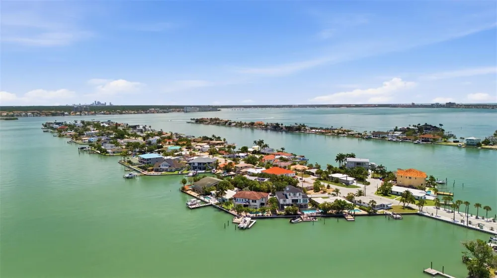620 59TH AVENUE St Pete Beach, FL 33706