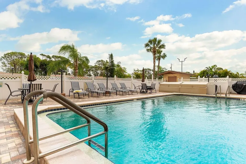 2901 26TH STREET W #309 Bradenton, FL 34205