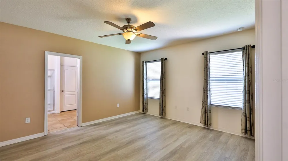 346 ADMIRALTY COURT Edgewater, FL 32141