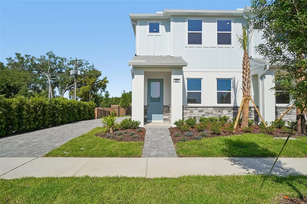 616 SILVER STREAM COURT Brandon, FL 33511
