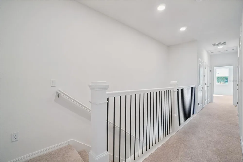 616 SILVER STREAM COURT Brandon, FL 33511