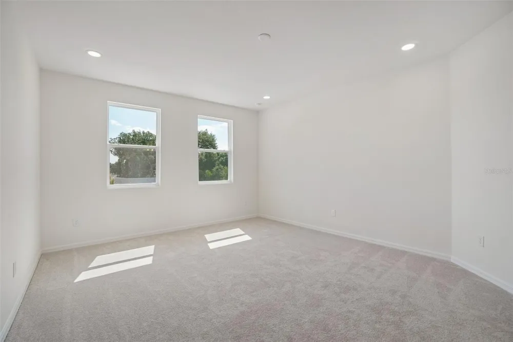 616 SILVER STREAM COURT Brandon, FL 33511