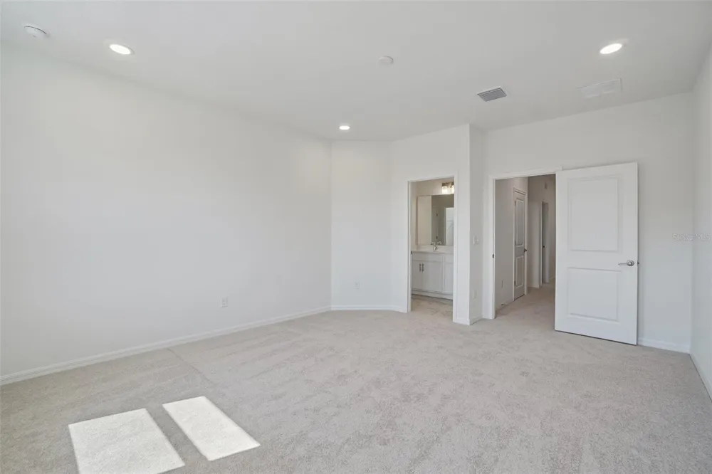616 SILVER STREAM COURT Brandon, FL 33511