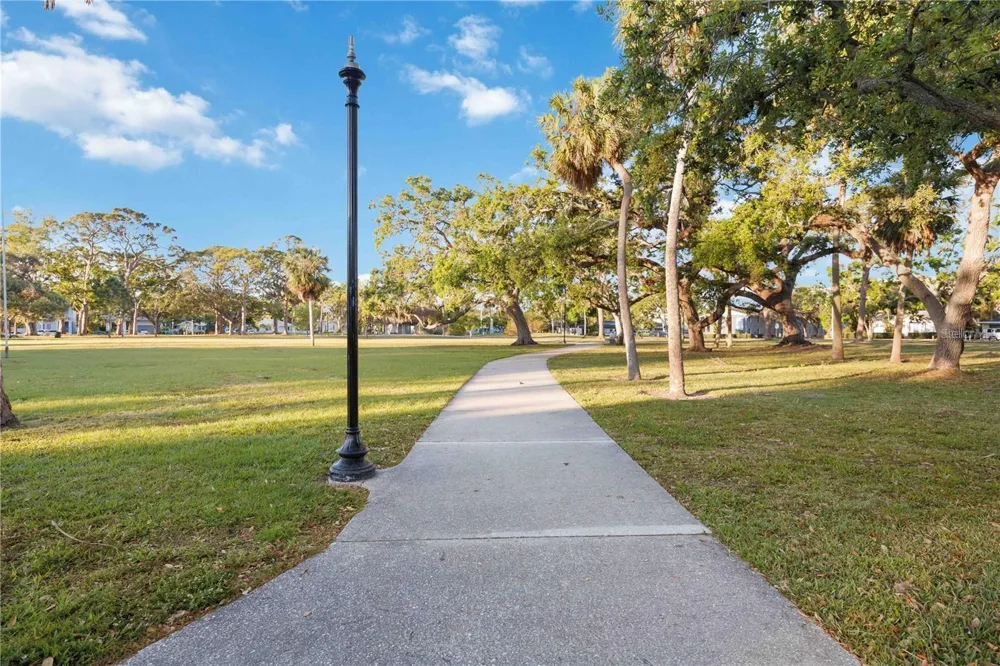1721 8TH STREET Sarasota, FL 34236