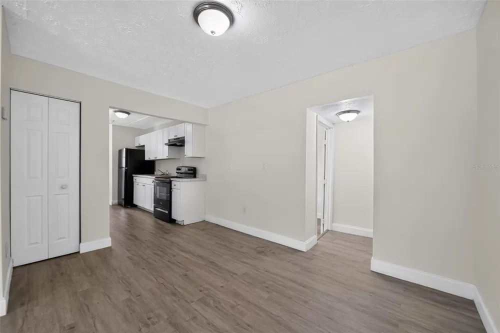 1635 RAVENALL AVENUE Orlando, FL 32811