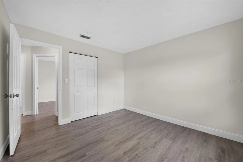 1635 RAVENALL AVENUE Orlando, FL 32811