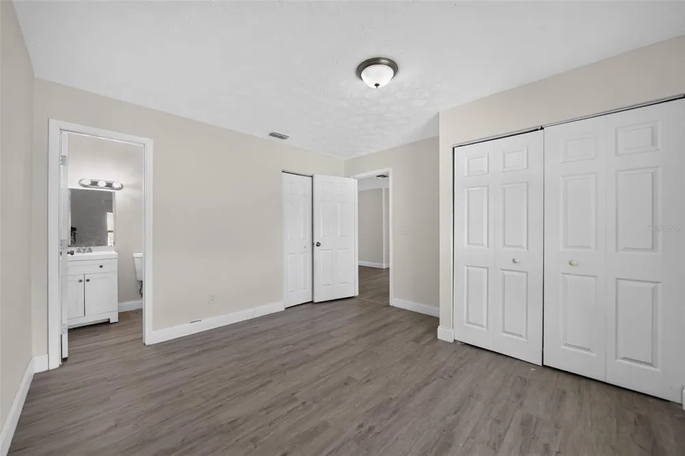 1635 RAVENALL AVENUE Orlando, FL 32811