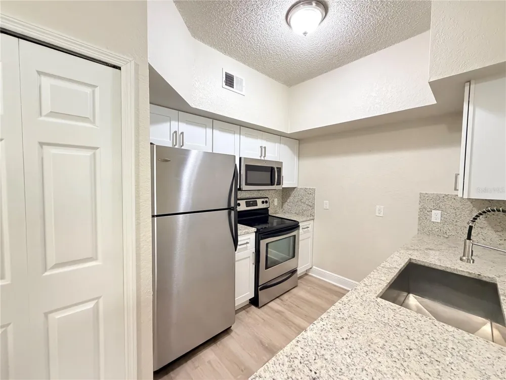 13015 PLANTATION PARK CIRCLE #10111 Orlando, FL 32821