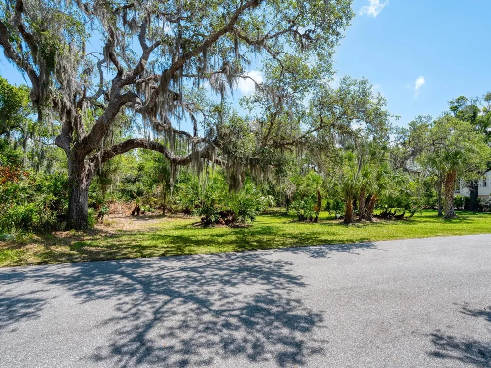 216 OSPREY POINT DRIVE Osprey, FL 34229