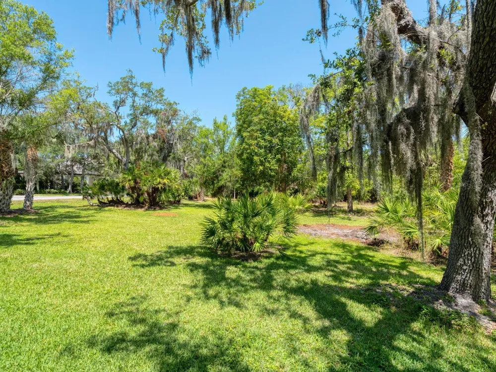 216 OSPREY POINT DRIVE Osprey, FL 34229
