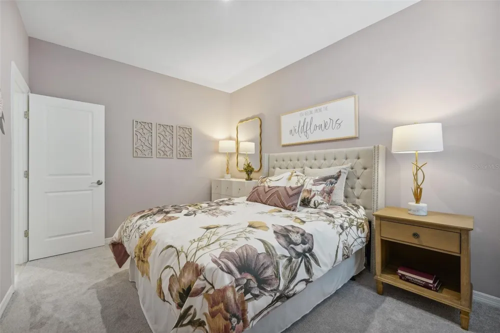 9225 HARRIS HAWK DRIVE Leesburg, FL 34788