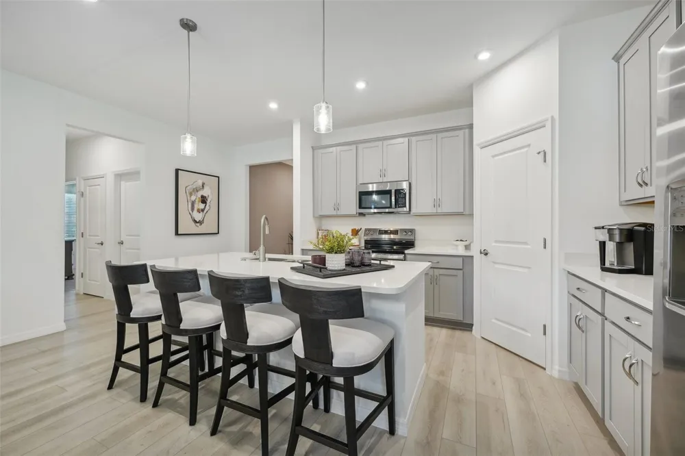 9225 HARRIS HAWK DRIVE Leesburg, FL 34788