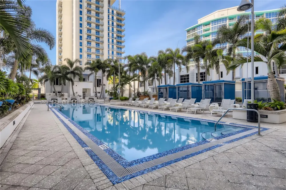 415-2 E PINE STREET Orlando, FL 32801