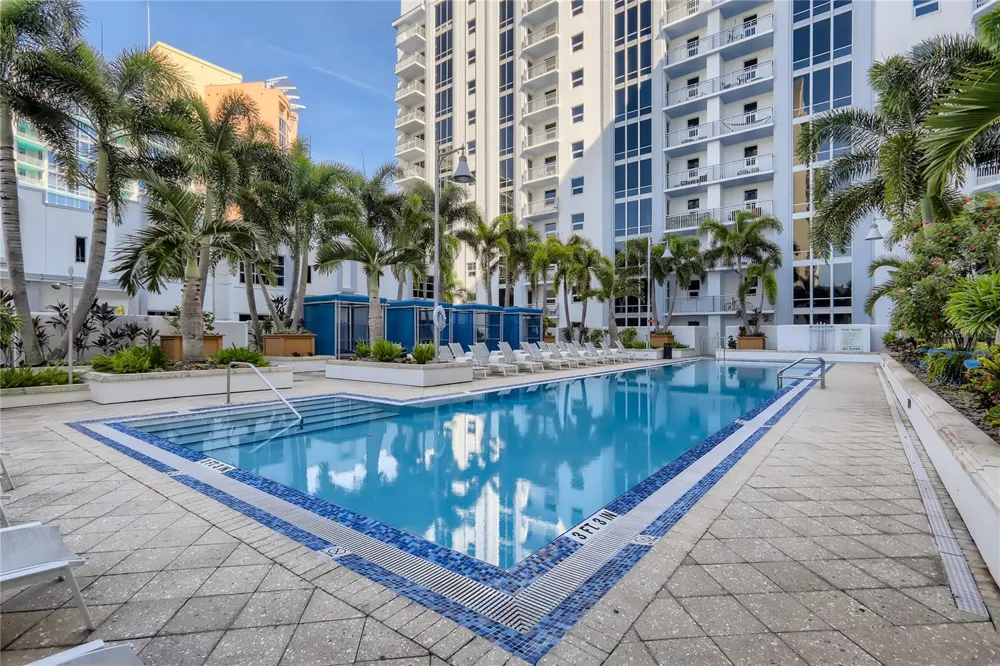 415-2 E PINE STREET Orlando, FL 32801