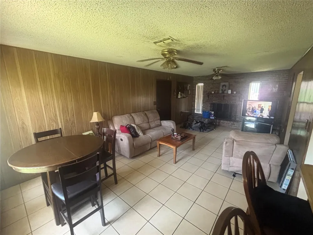 2105 SW 5TH STREET ocala, FL 34471