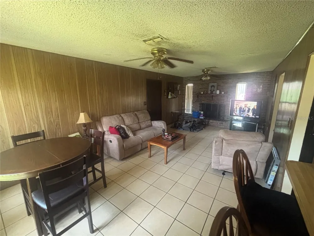 2105 SW 5TH STREET ocala, FL 34471