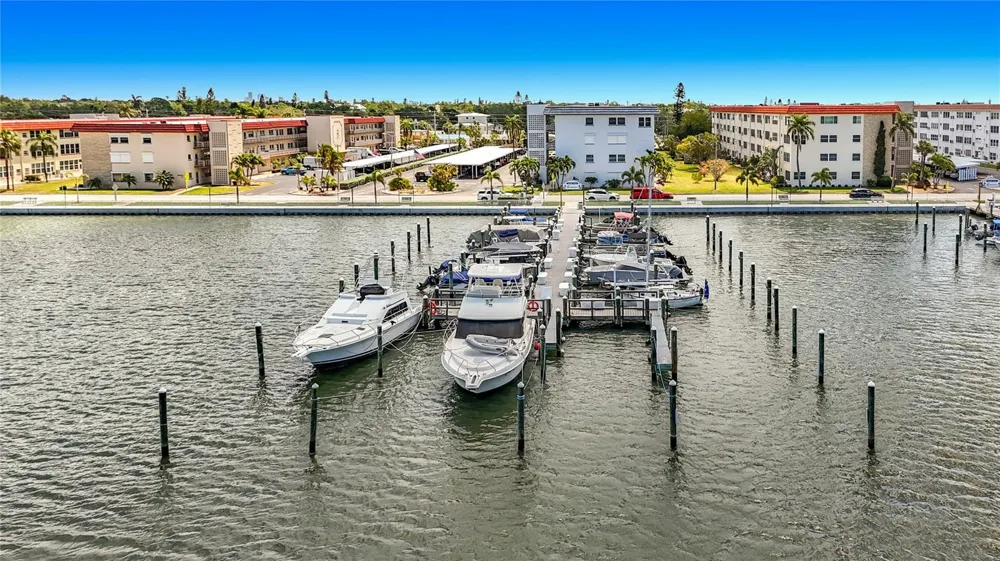 3018 59TH STREET S #102 Gulfport, FL 33707