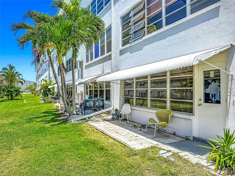 3018 59TH STREET S #102 Gulfport, FL 33707