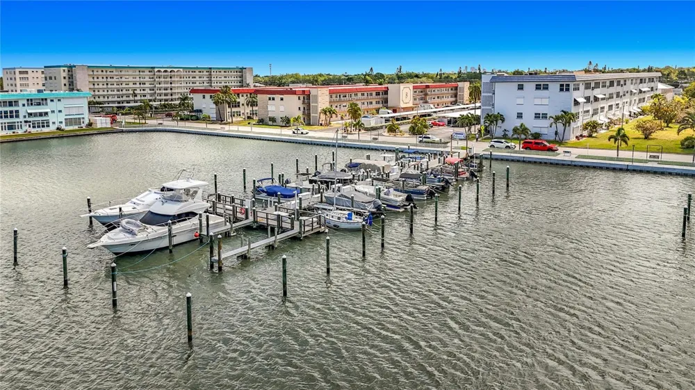 3018 59TH STREET S #102 Gulfport, FL 33707