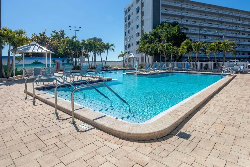3018 59TH STREET S #102 Gulfport, FL 33707