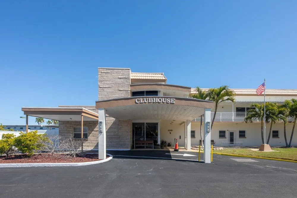 3018 59TH STREET S #102 Gulfport, FL 33707
