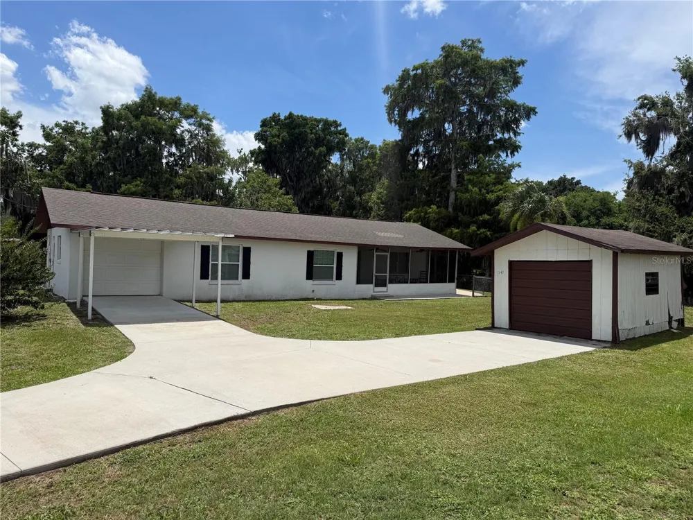 1141 COUNTY ROAD 457 Lake Panasoffkee, FL 33538