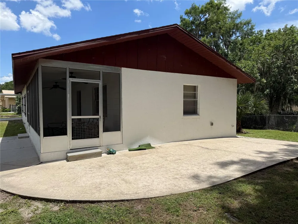 1141 COUNTY ROAD 457 Lake Panasoffkee, FL 33538