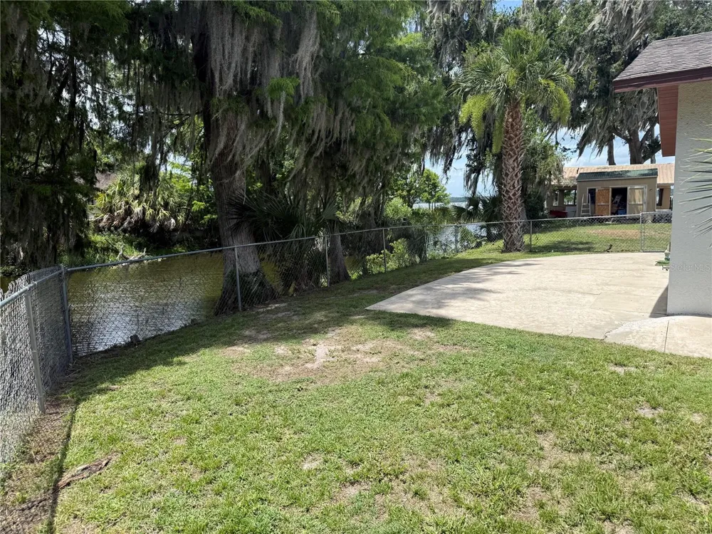 1141 COUNTY ROAD 457 Lake Panasoffkee, FL 33538