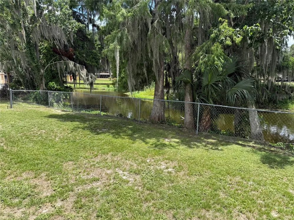 1141 COUNTY ROAD 457 Lake Panasoffkee, FL 33538