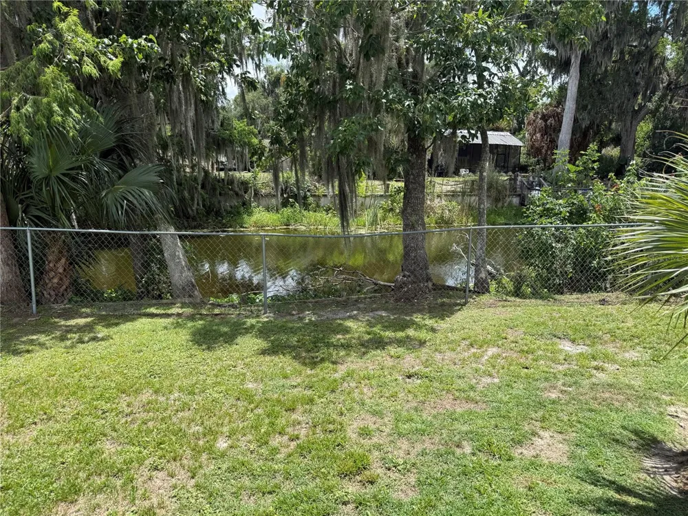 1141 COUNTY ROAD 457 Lake Panasoffkee, FL 33538