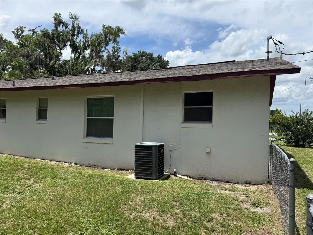 1141 COUNTY ROAD 457 Lake Panasoffkee, FL 33538