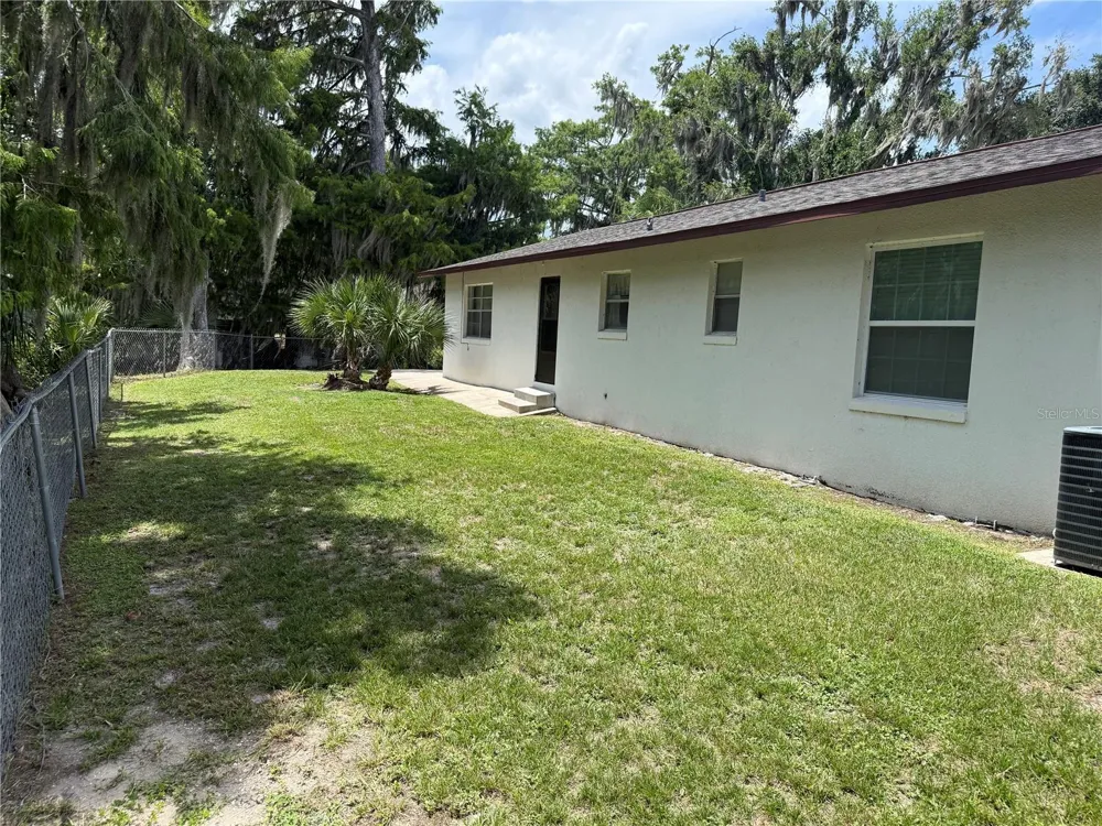 1141 COUNTY ROAD 457 Lake Panasoffkee, FL 33538