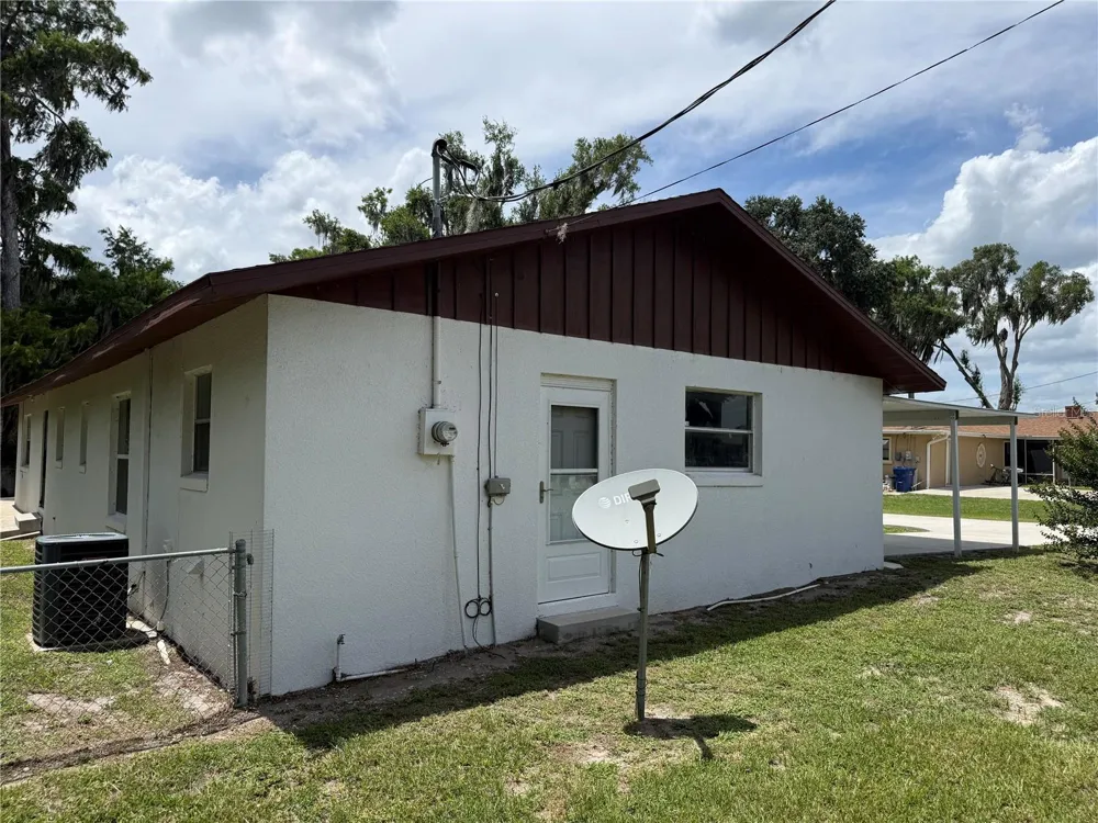 1141 COUNTY ROAD 457 Lake Panasoffkee, FL 33538