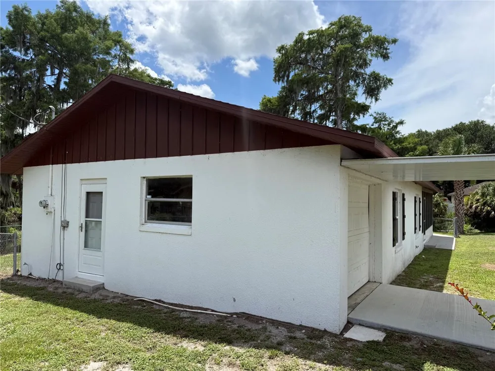 1141 COUNTY ROAD 457 Lake Panasoffkee, FL 33538