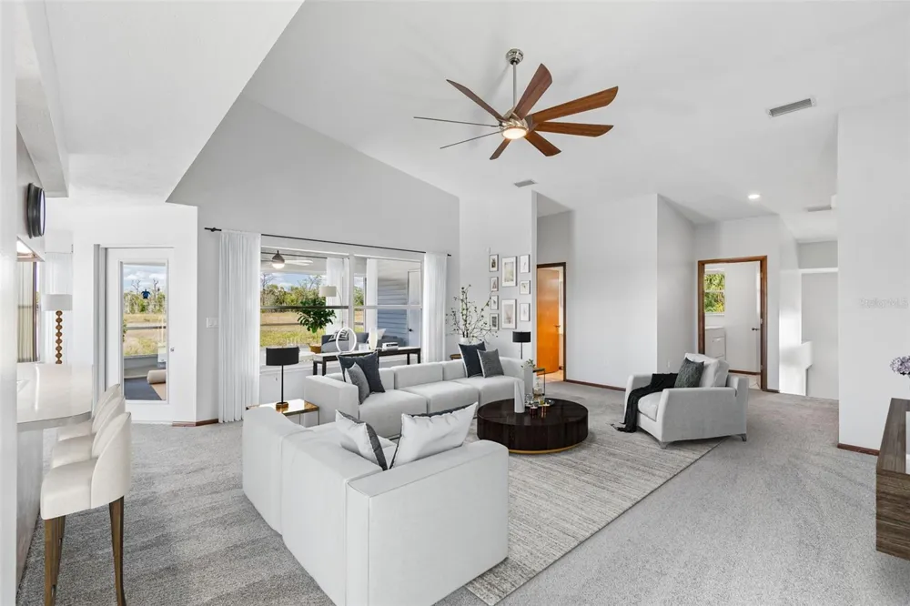5247 TROPICAL POINT Weeki Wachee, FL 34607