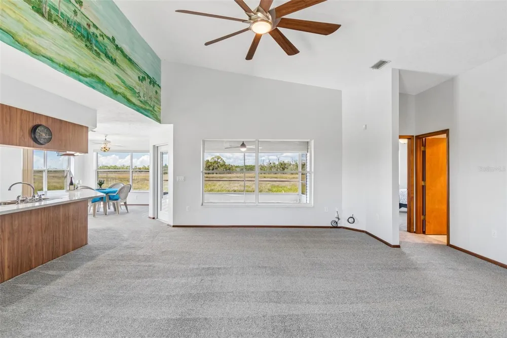 5247 TROPICAL POINT Weeki Wachee, FL 34607