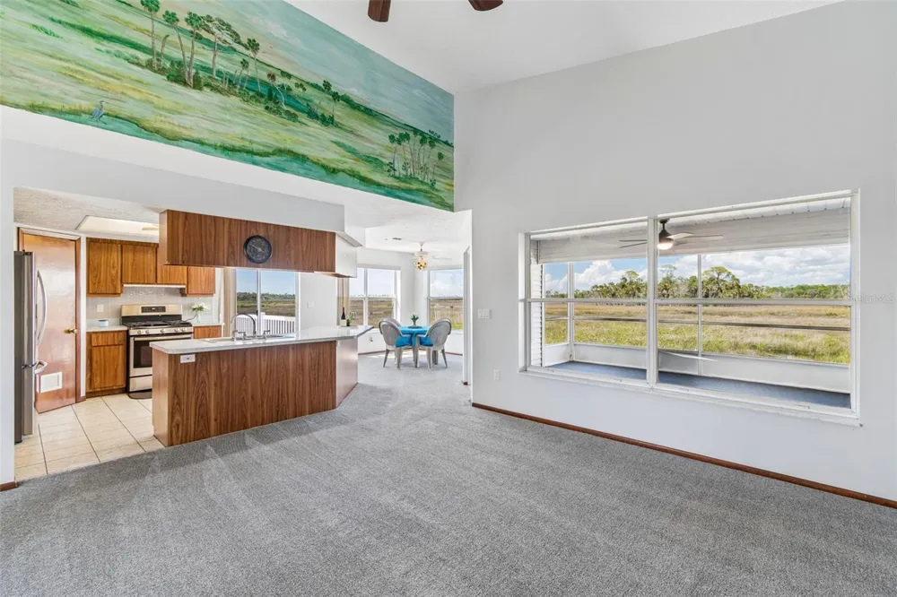 5247 TROPICAL POINT Weeki Wachee, FL 34607