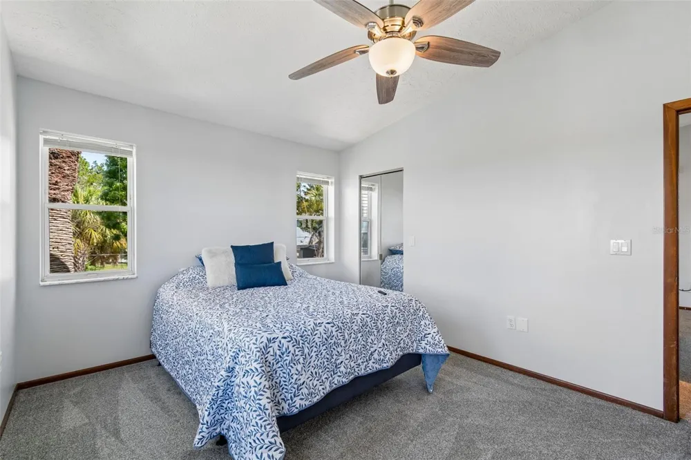 5247 TROPICAL POINT Weeki Wachee, FL 34607