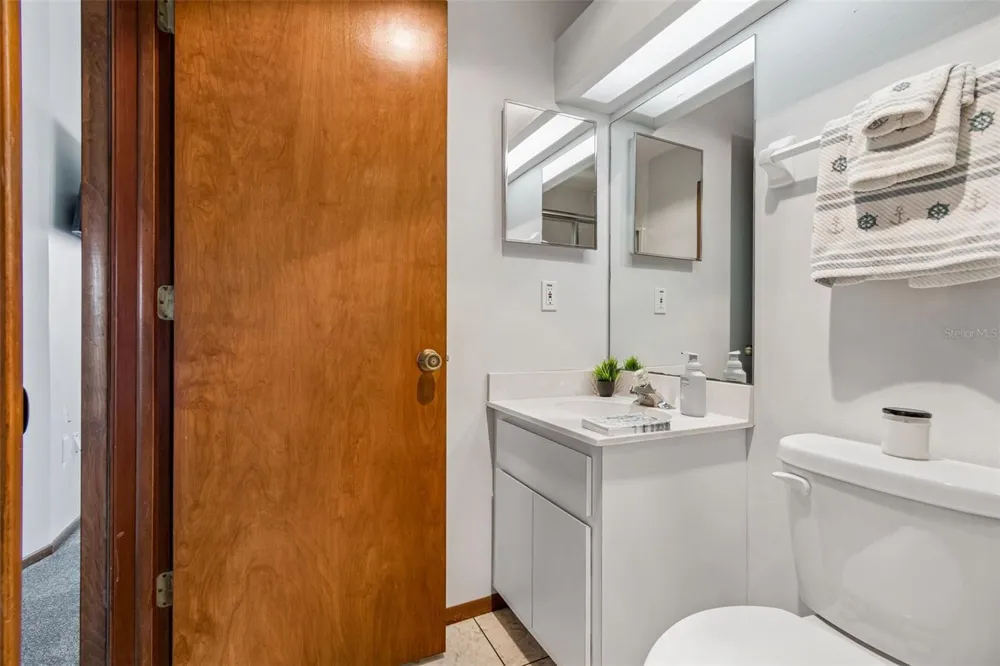 5247 TROPICAL POINT Weeki Wachee, FL 34607