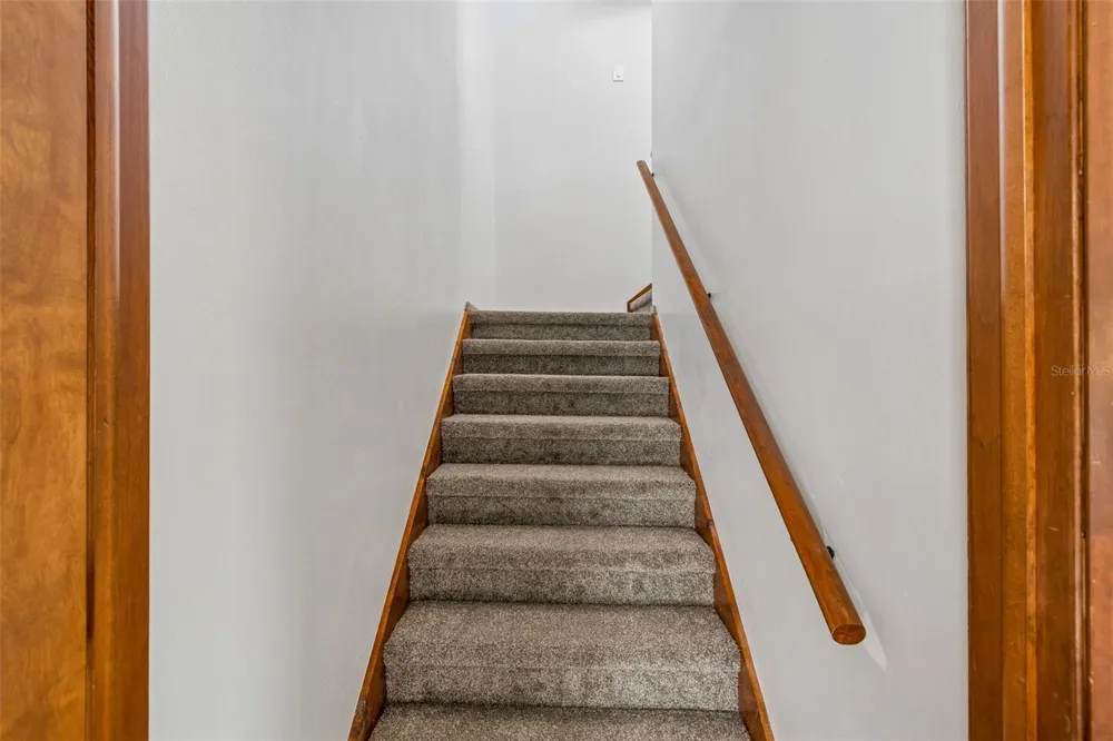 5247 TROPICAL POINT Weeki Wachee, FL 34607